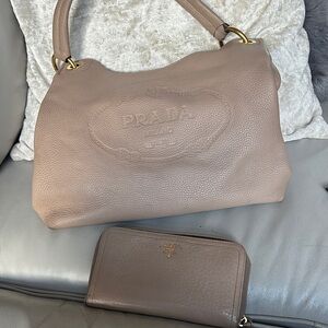 Prada purse and wallet to match
